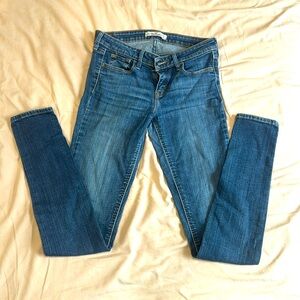 Hollister Jeans 26x33